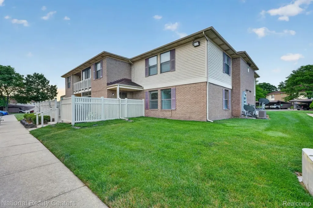 61171 Greenwood Drive South Lyon City MI 48178