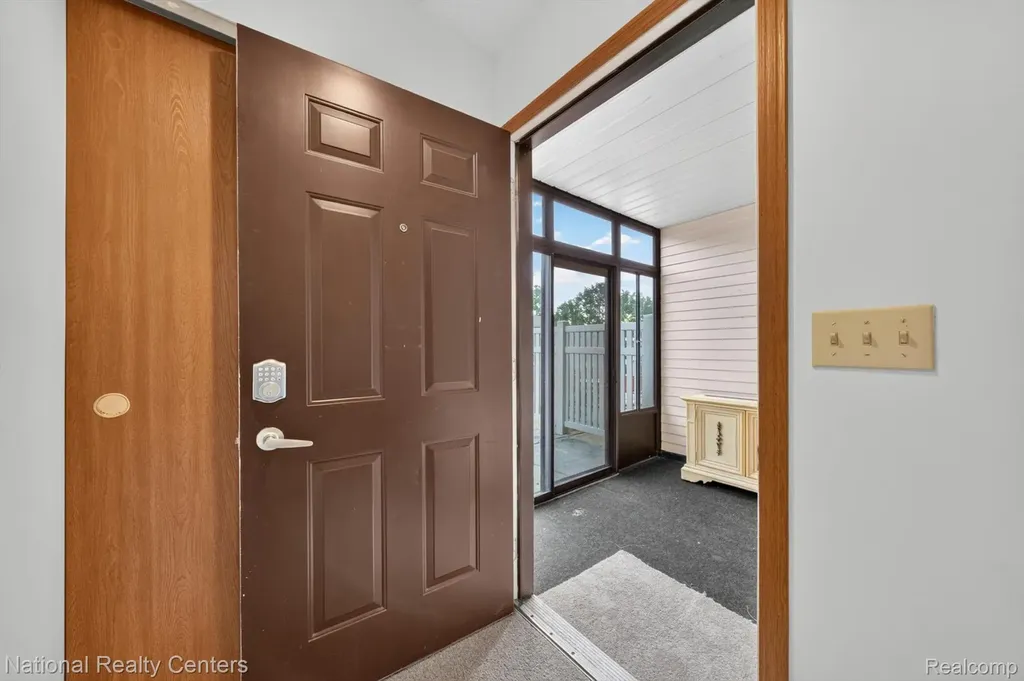 61171 Greenwood Drive South Lyon City MI 48178
