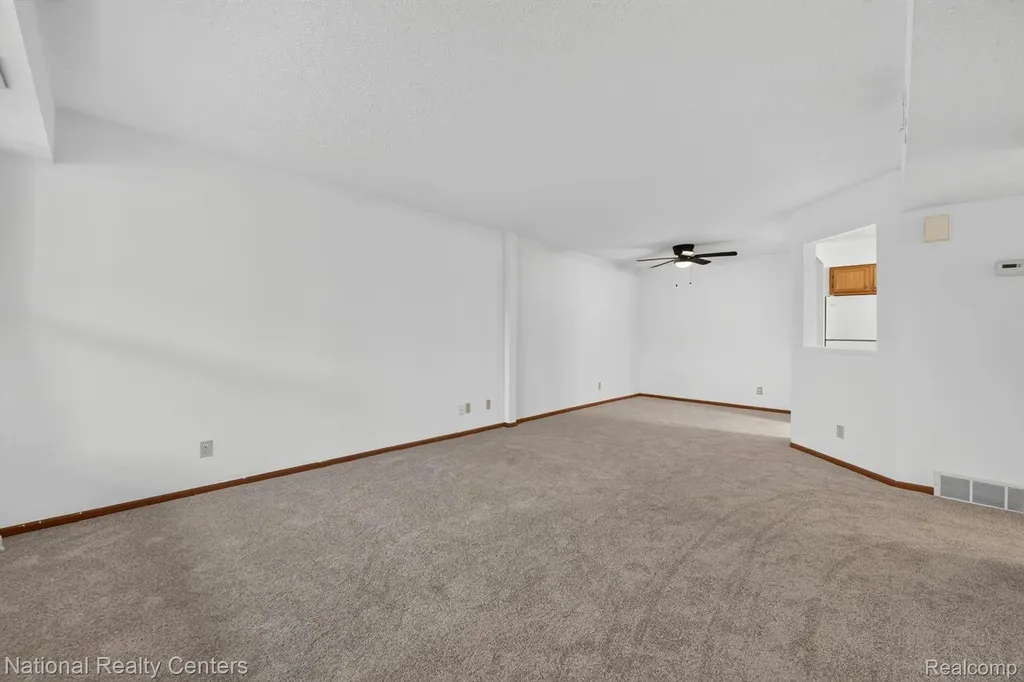 61171 Greenwood Drive South Lyon City MI 48178