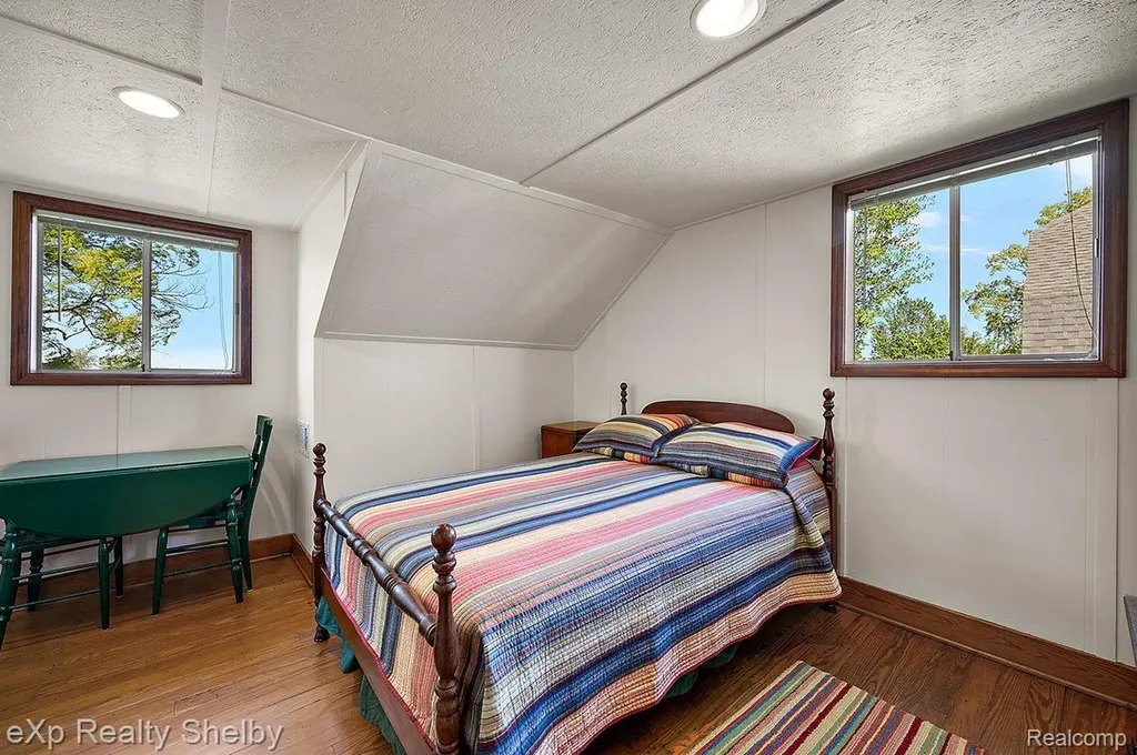 8395 N Channel - Harsens Island Clay Township MI 48001