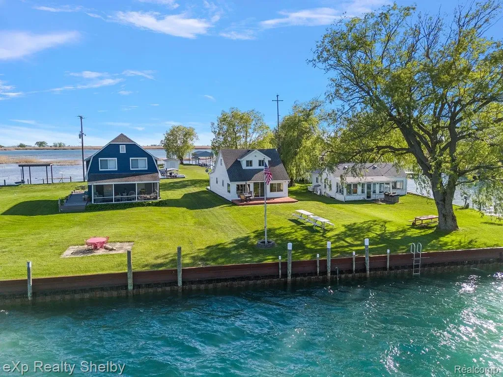 8395 N Channel - Harsens Island Clay Township MI 48001