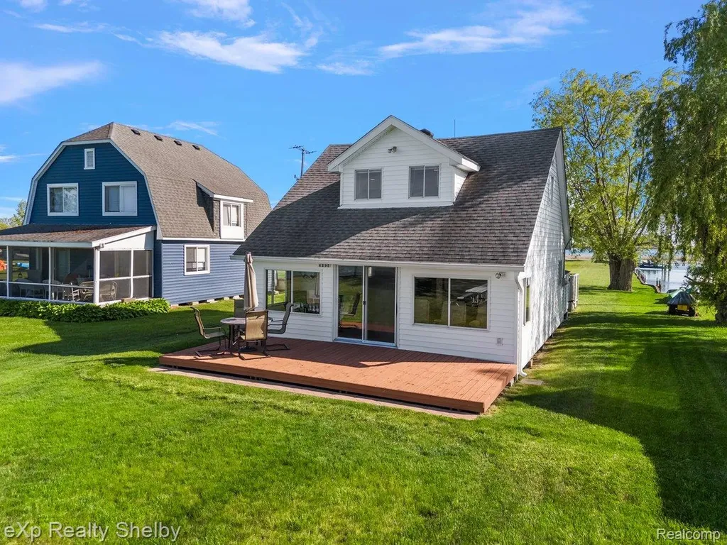 8395 N Channel - Harsens Island Clay Township MI 48001