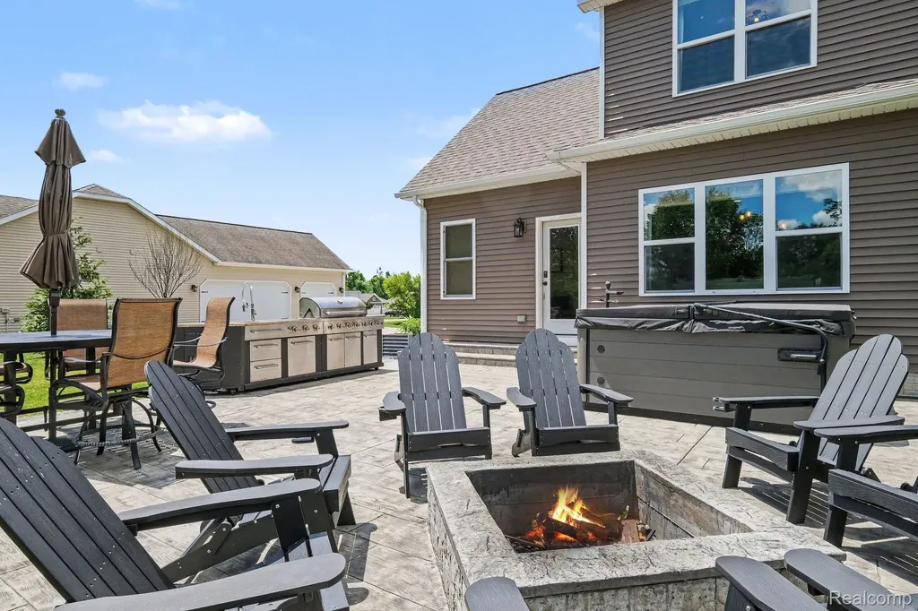 12365 Sugar Maple Drive Fenton Charter Township MI 48430