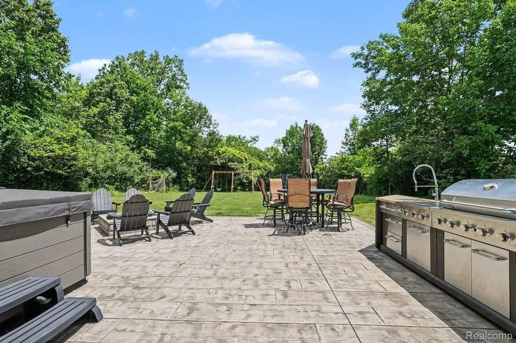 12365 Sugar Maple Drive Fenton Charter Township MI 48430