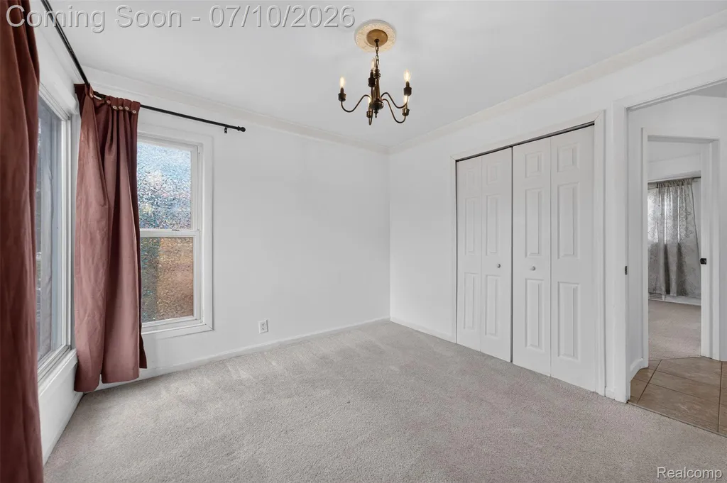 28202 Hollywood Street Roseville City MI 48066