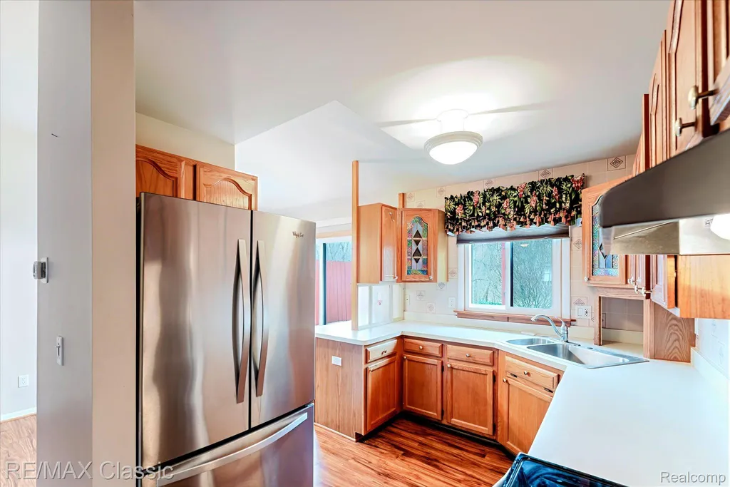 9039 Lake E Road Springfield Charter Township MI 48348