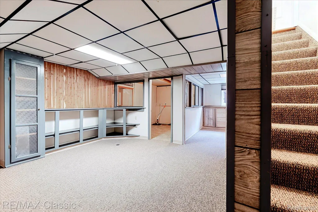 9039 Lake E Road Springfield Charter Township MI 48348