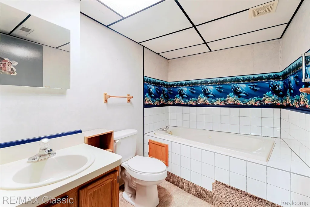 9039 Lake E Road Springfield Charter Township MI 48348