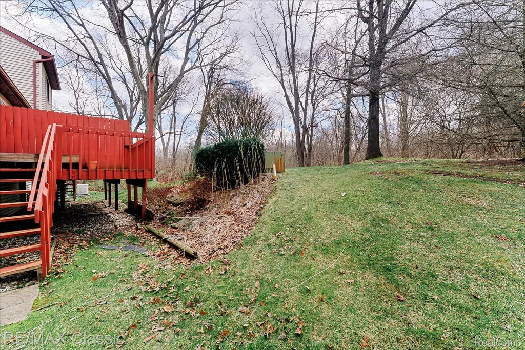 9039 Lake E Road Springfield Charter Township MI 48348