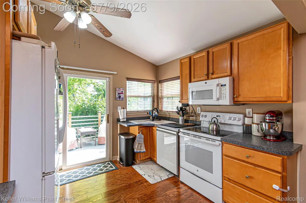 3155 Beaumont Drive Highland Charter Township MI 48356