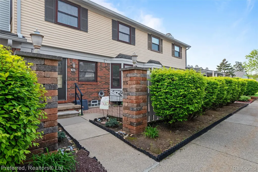 1921 Vine Way Drive Canton Charter Township MI 48188