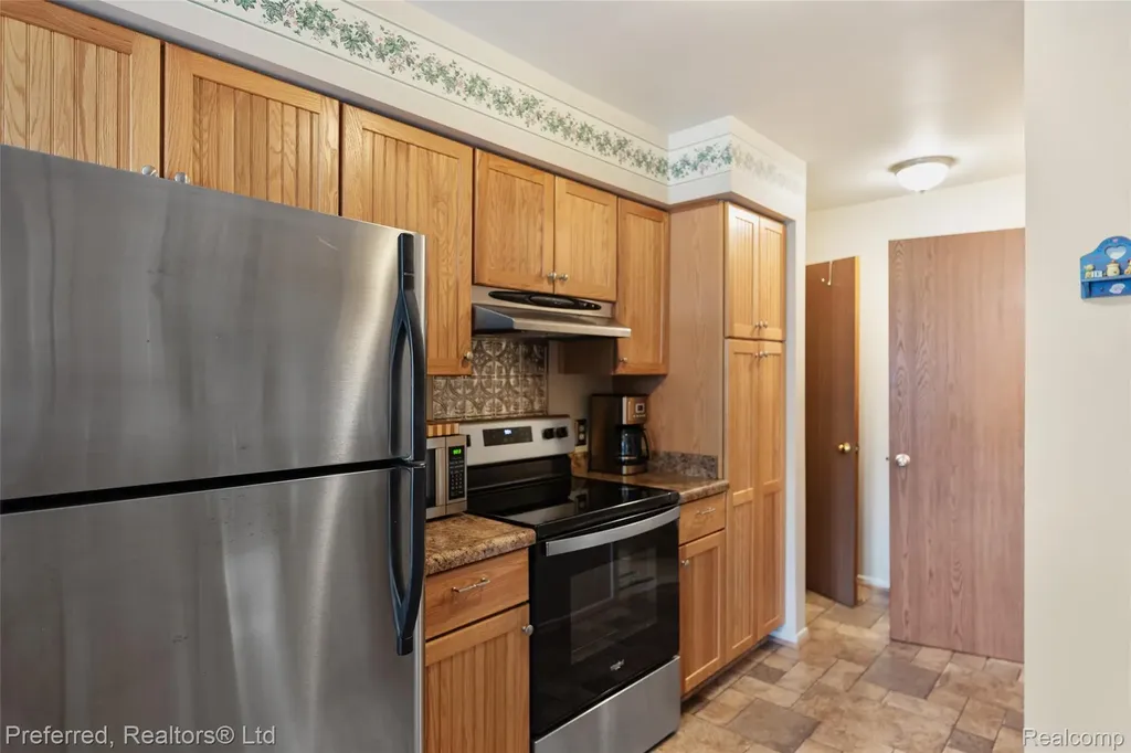 1921 Vine Way Drive Canton Charter Township MI 48188