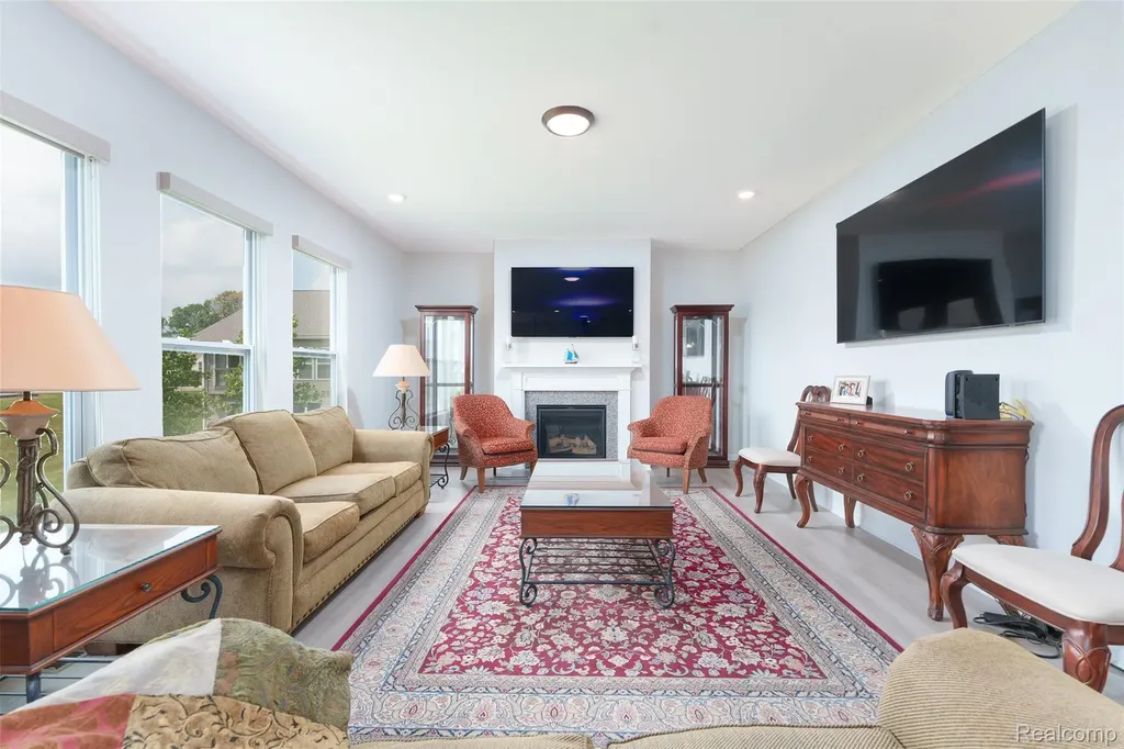 10070 Kylie Drive Green Oak Township MI 48116