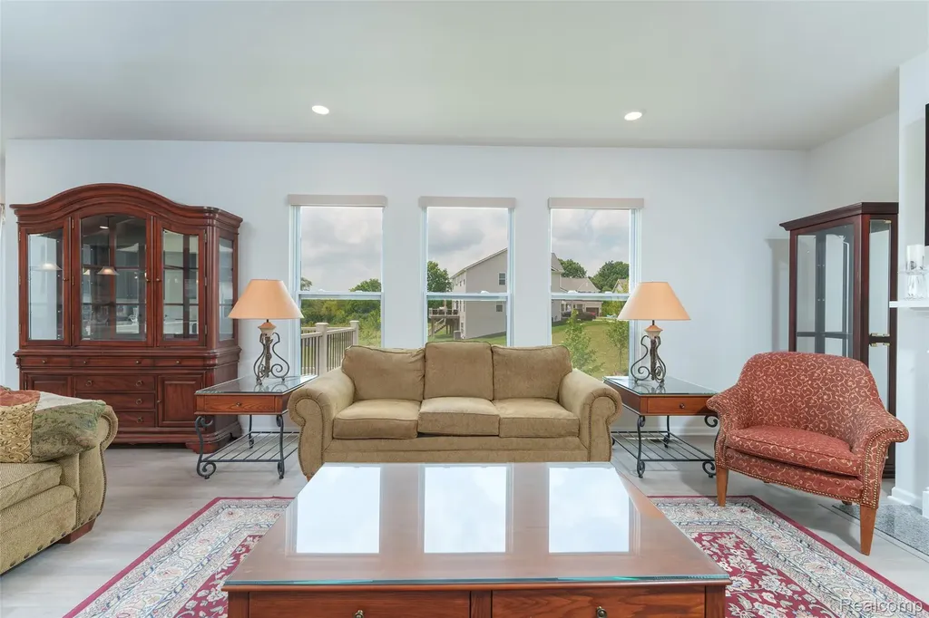 10070 Kylie Drive Green Oak Township MI 48116