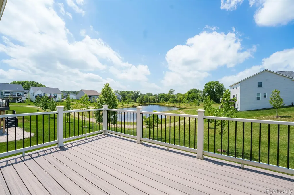 10070 Kylie Drive Green Oak Township MI 48116