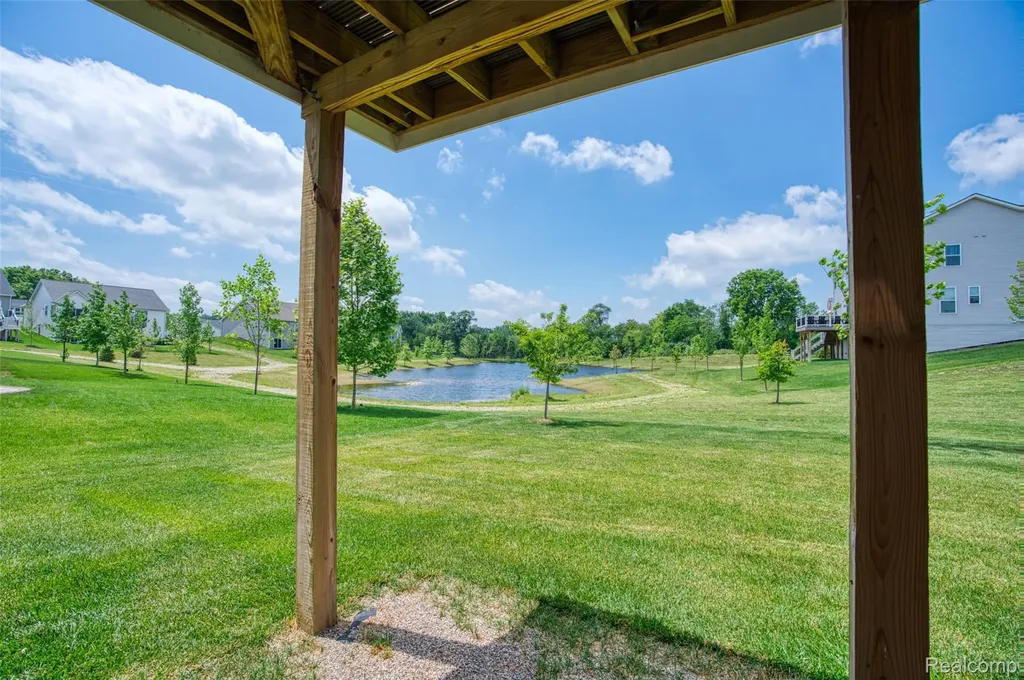 10070 Kylie Drive Green Oak Township MI 48116