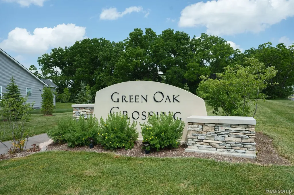 10070 Kylie Drive Green Oak Township MI 48116