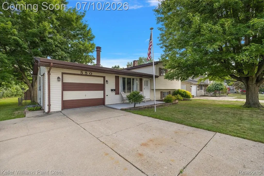 550 E Clark Street Davison City MI 48423