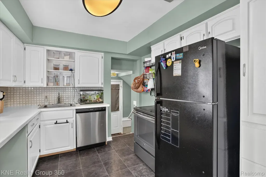 1714 Cooper Avenue Lansing City MI 48910