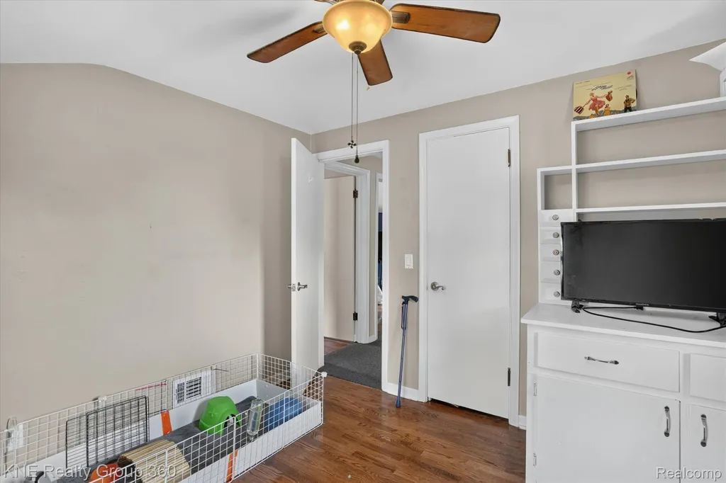 1714 Cooper Avenue Lansing City MI 48910