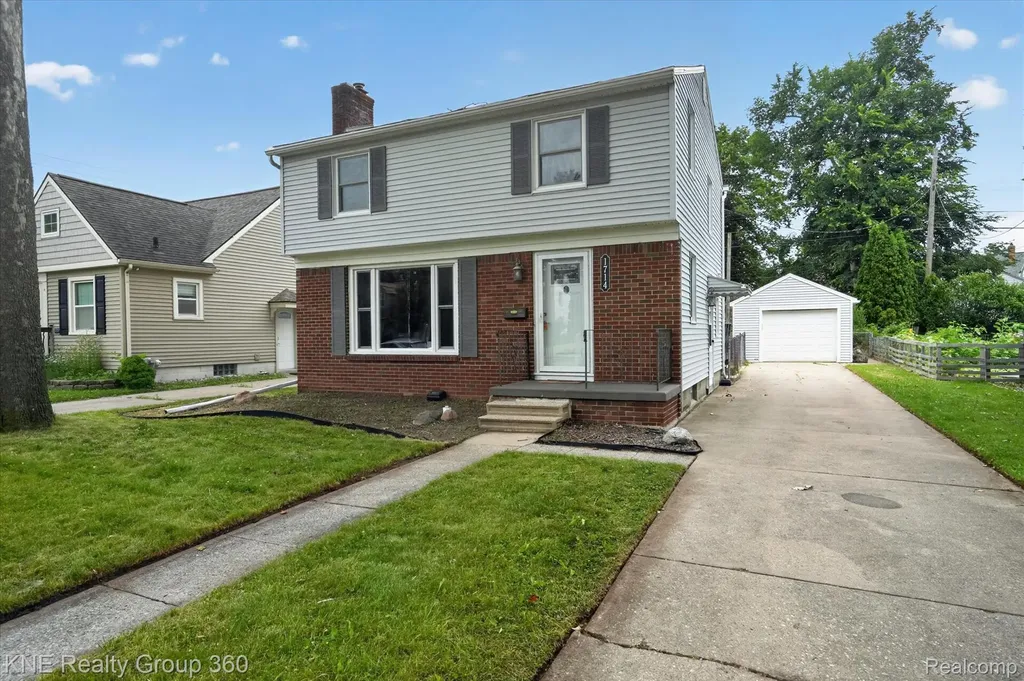 1714 Cooper Avenue Lansing City MI 48910