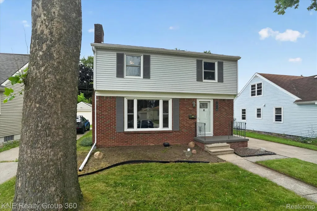 1714 Cooper Avenue Lansing City MI 48910