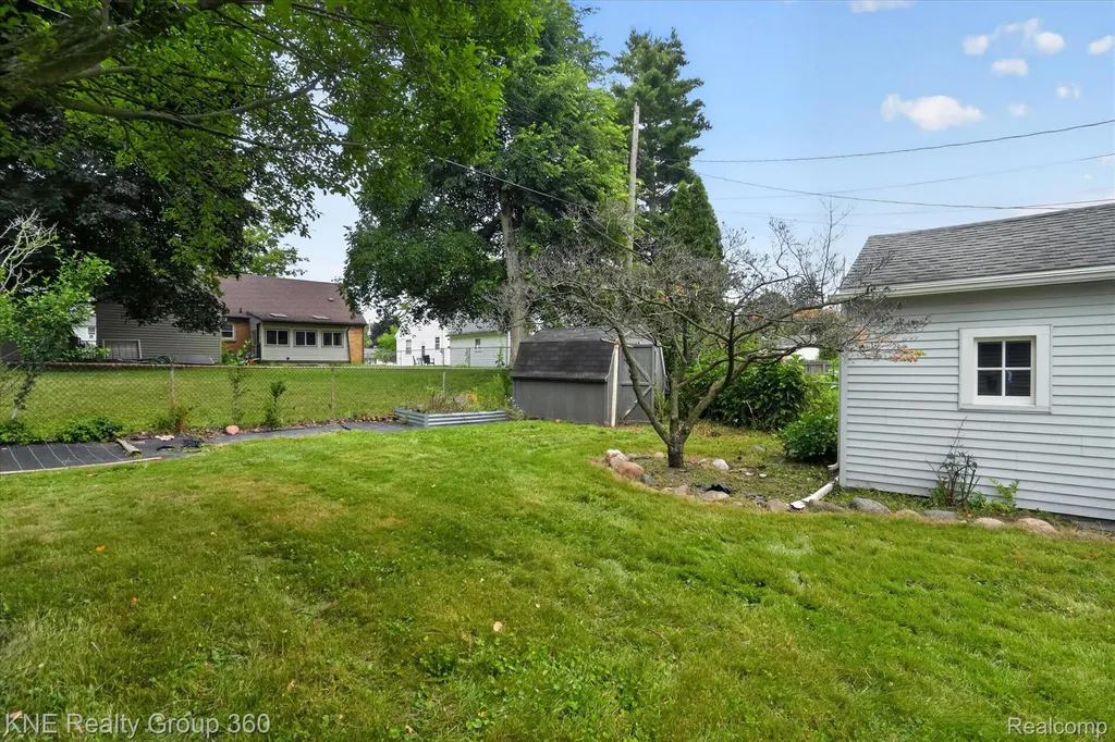 1714 Cooper Avenue Lansing City MI 48910