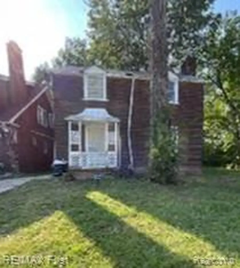 13635 Birwood Street Detroit City MI 48238