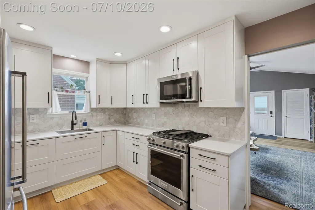 2129 N Connecticut Avenue Royal Oak City MI 48073