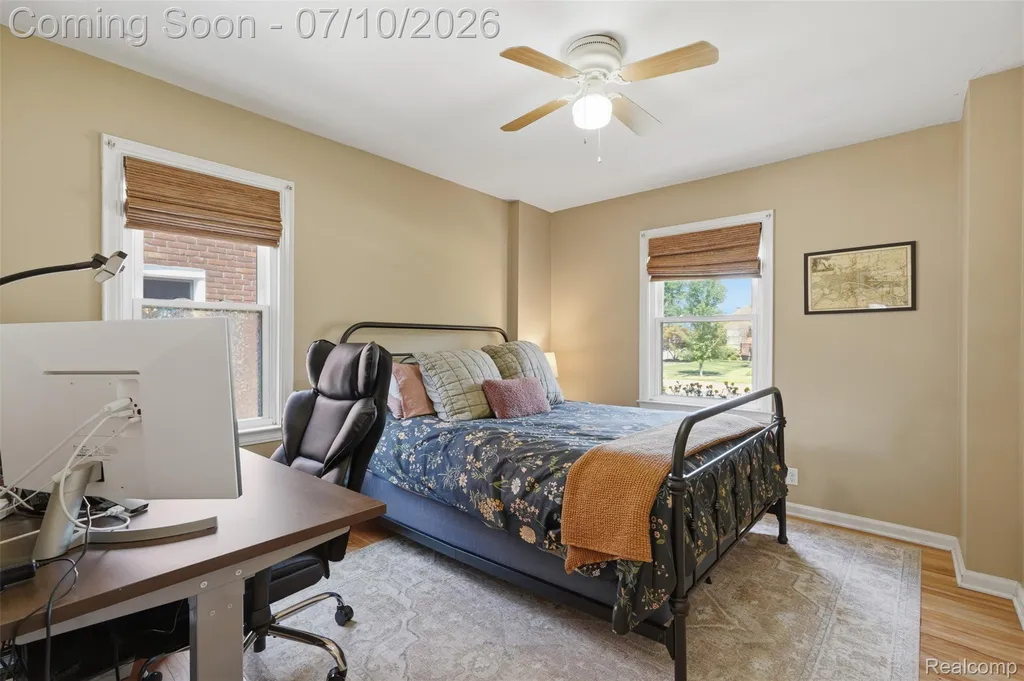 2129 N Connecticut Avenue Royal Oak City MI 48073
