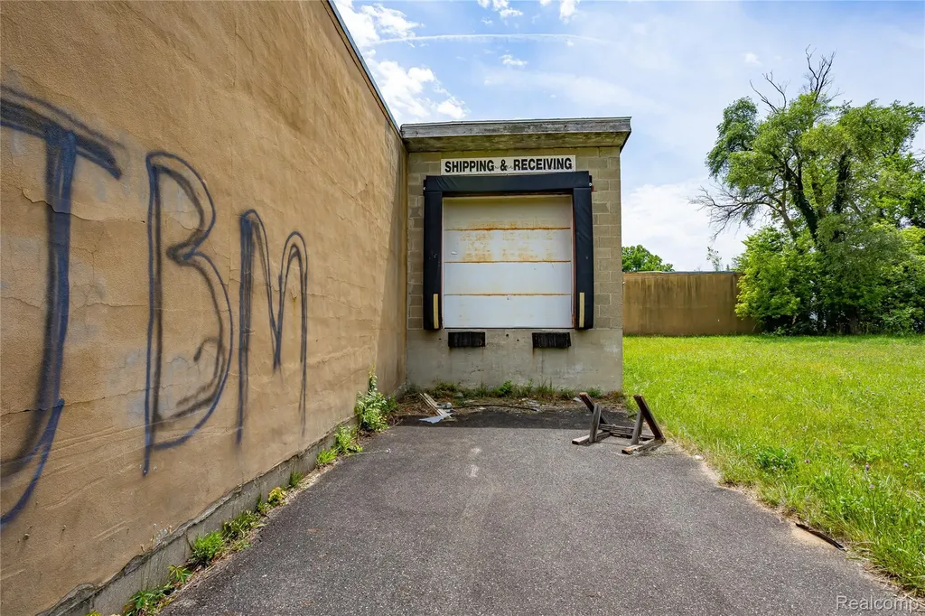 450 Michigan Avenue W Battle Creek City MI 49037