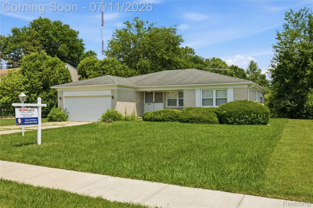 25760 Southwood Drive Southfield City MI 48075