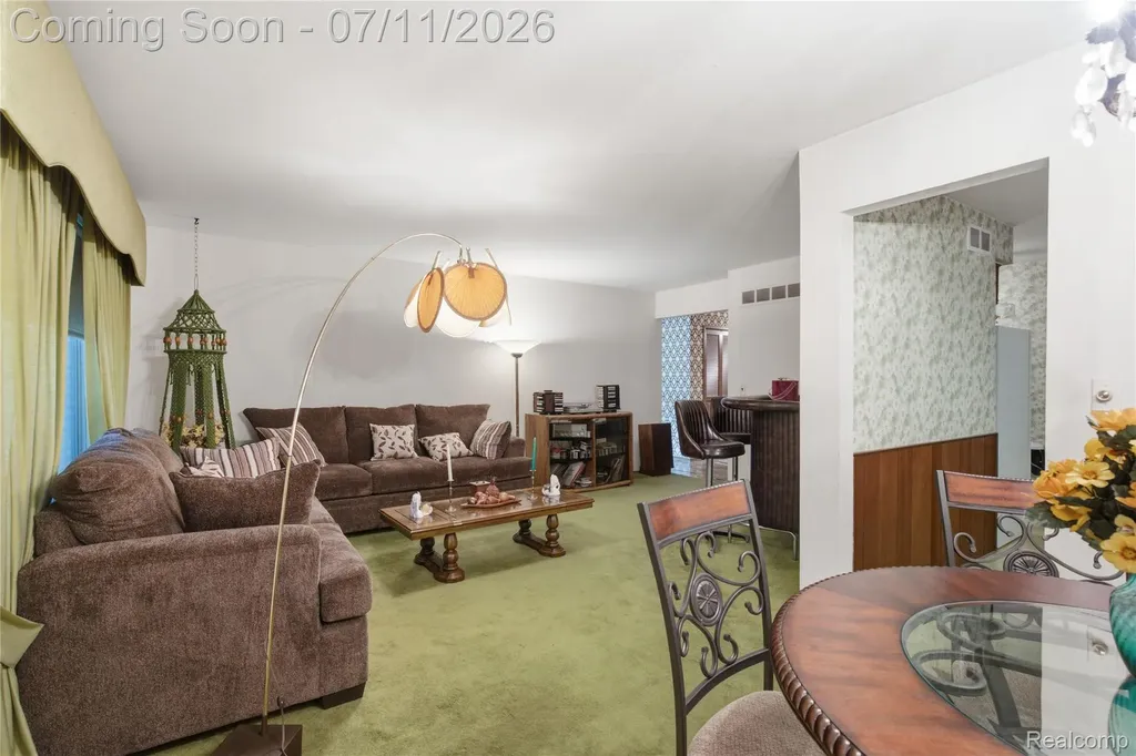 25760 Southwood Drive Southfield City MI 48075