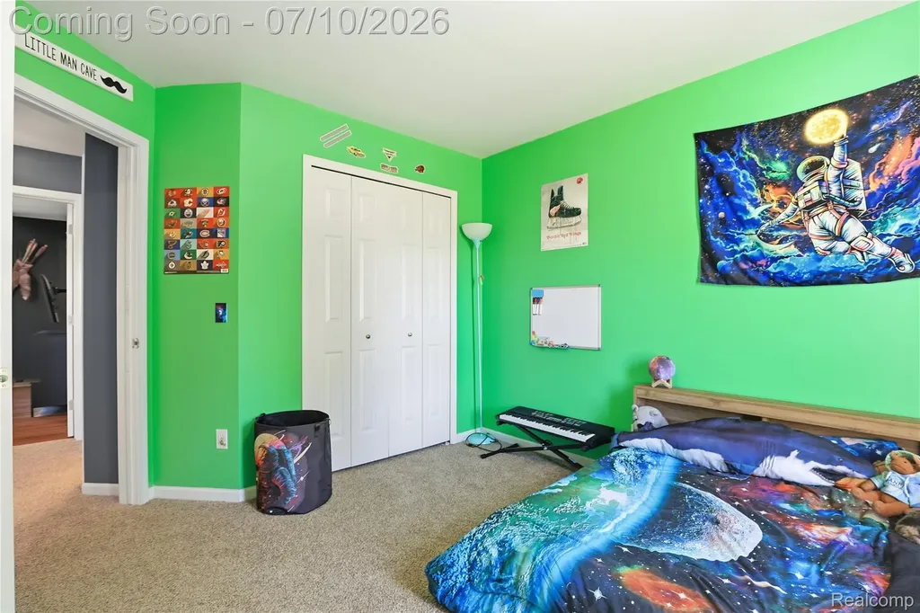 5275 E Maple Avenue Burton City MI 48439