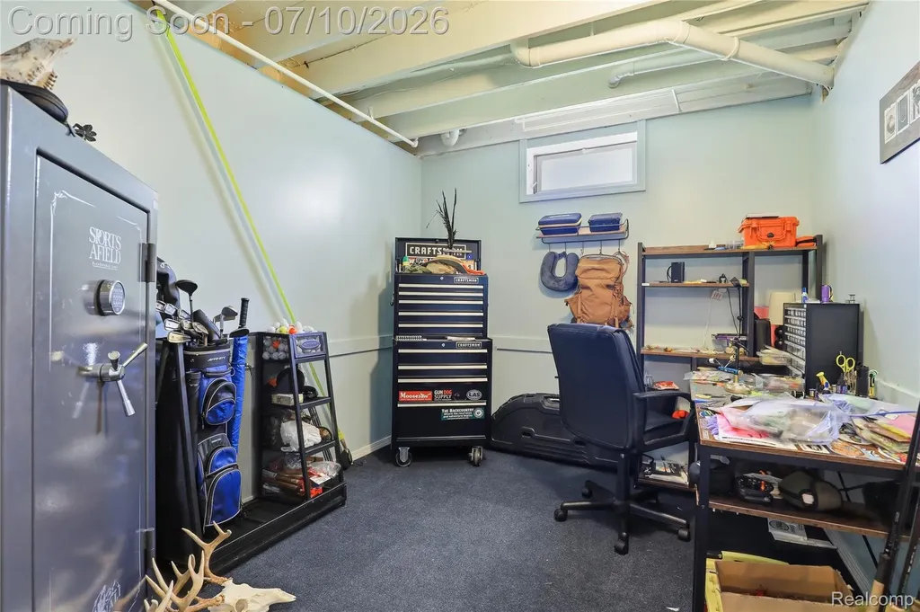 5275 E Maple Avenue Burton City MI 48439