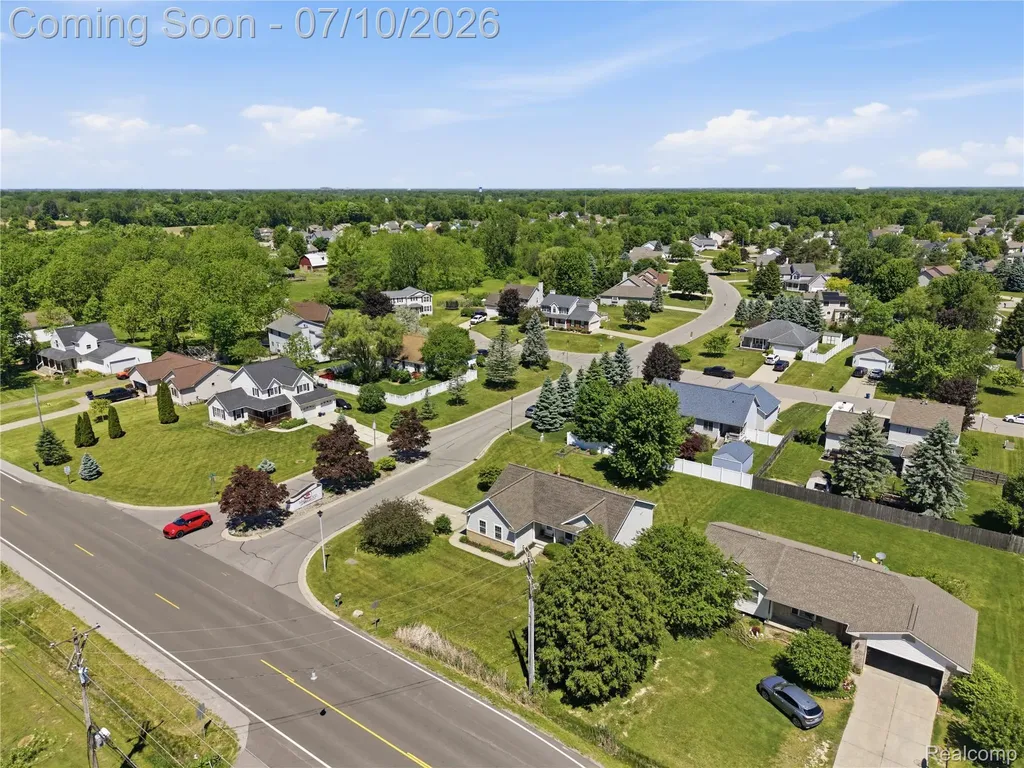 5275 E Maple Avenue Burton City MI 48439
