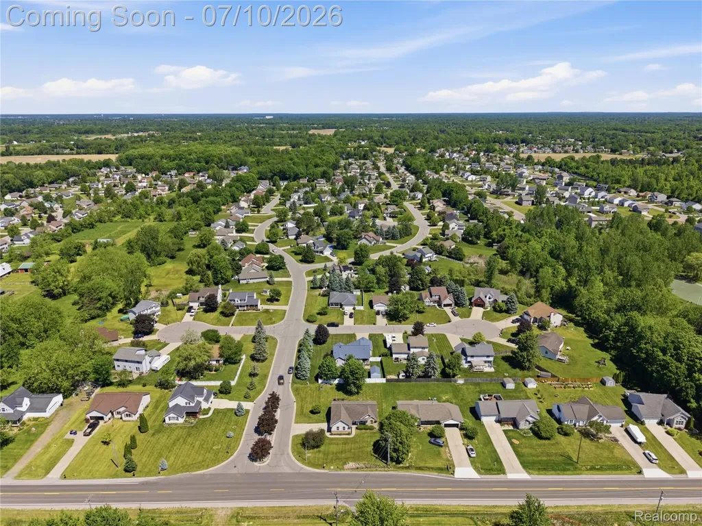 5275 E Maple Avenue Burton City MI 48439