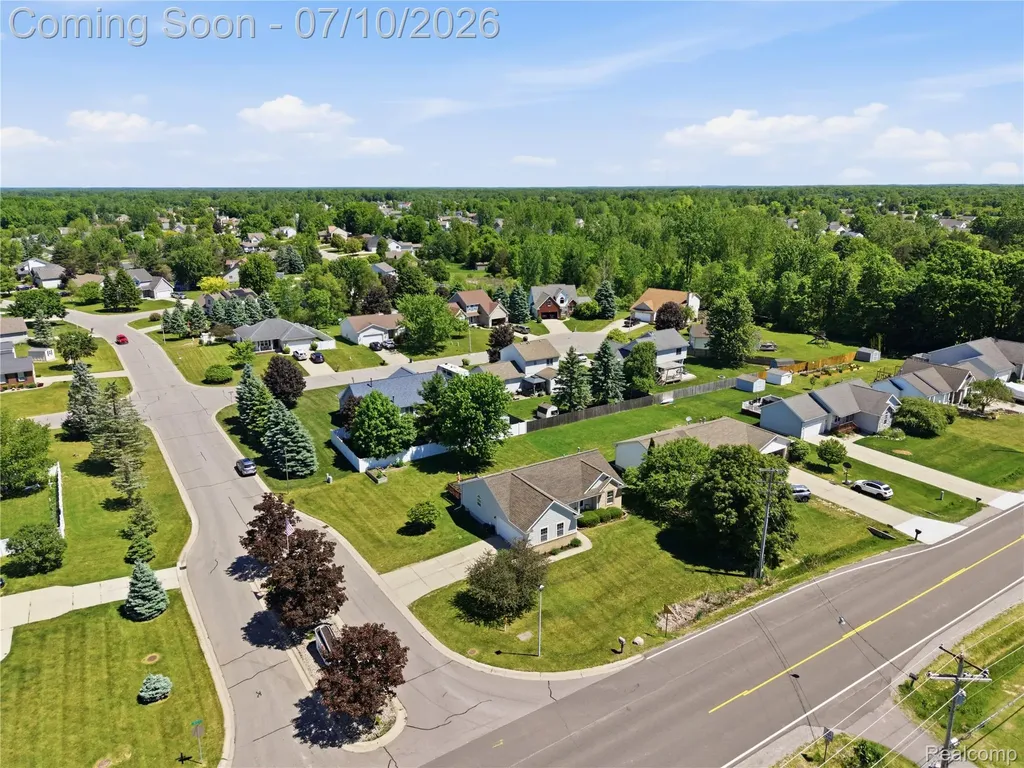 5275 E Maple Avenue Burton City MI 48439