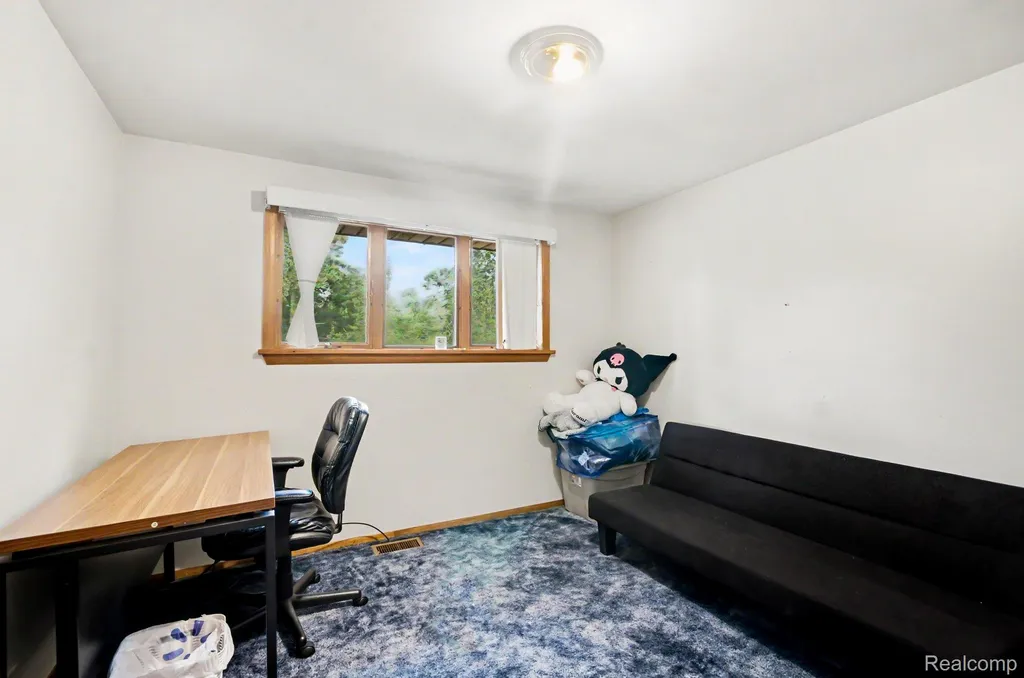 52905 Heatherway Drive Shelby Charter Township MI 48316