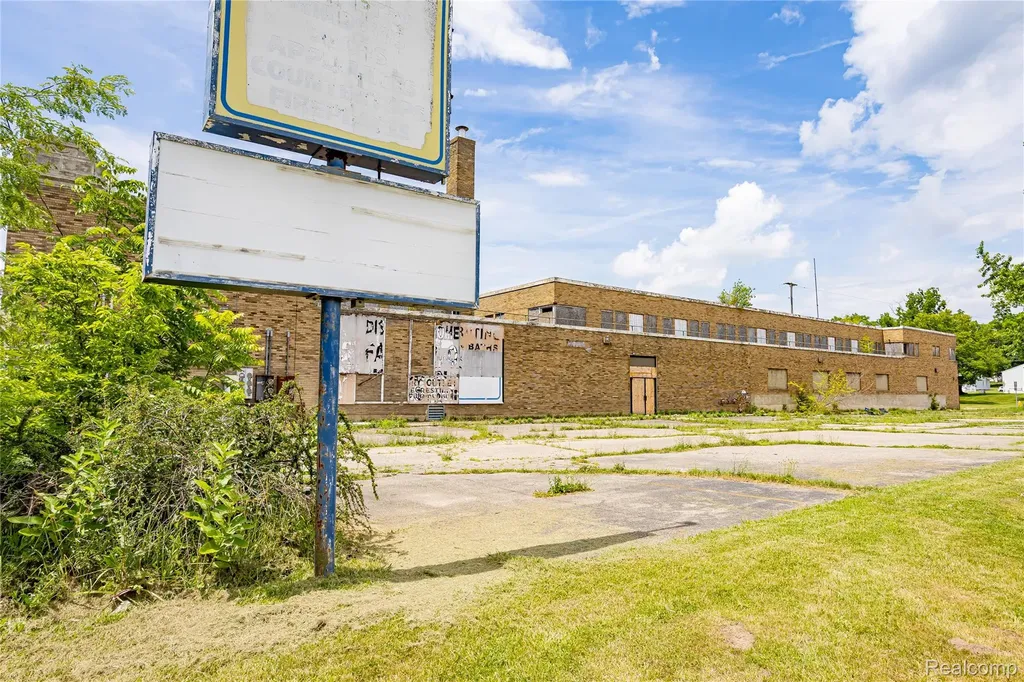 440 Michigan Avenue W Battle Creek City MI 49037