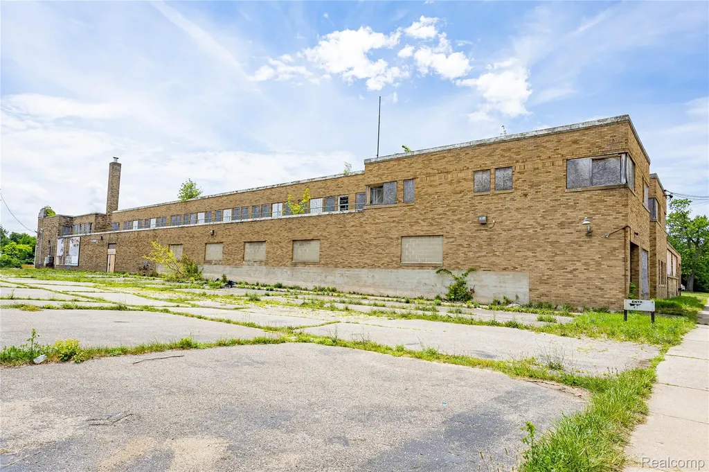 440 Michigan Avenue W Battle Creek City MI 49037