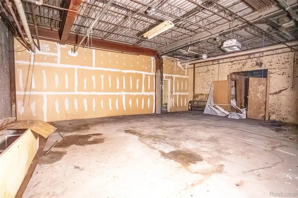 440 Michigan Avenue W Battle Creek City MI 49037