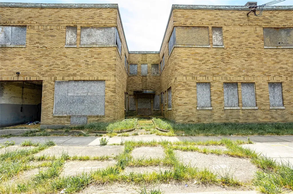 440 Michigan Avenue W Battle Creek City MI 49037