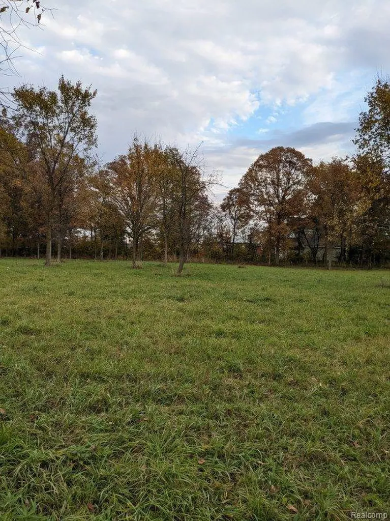 12885 Ebeling Road Bruce Township MI 48065