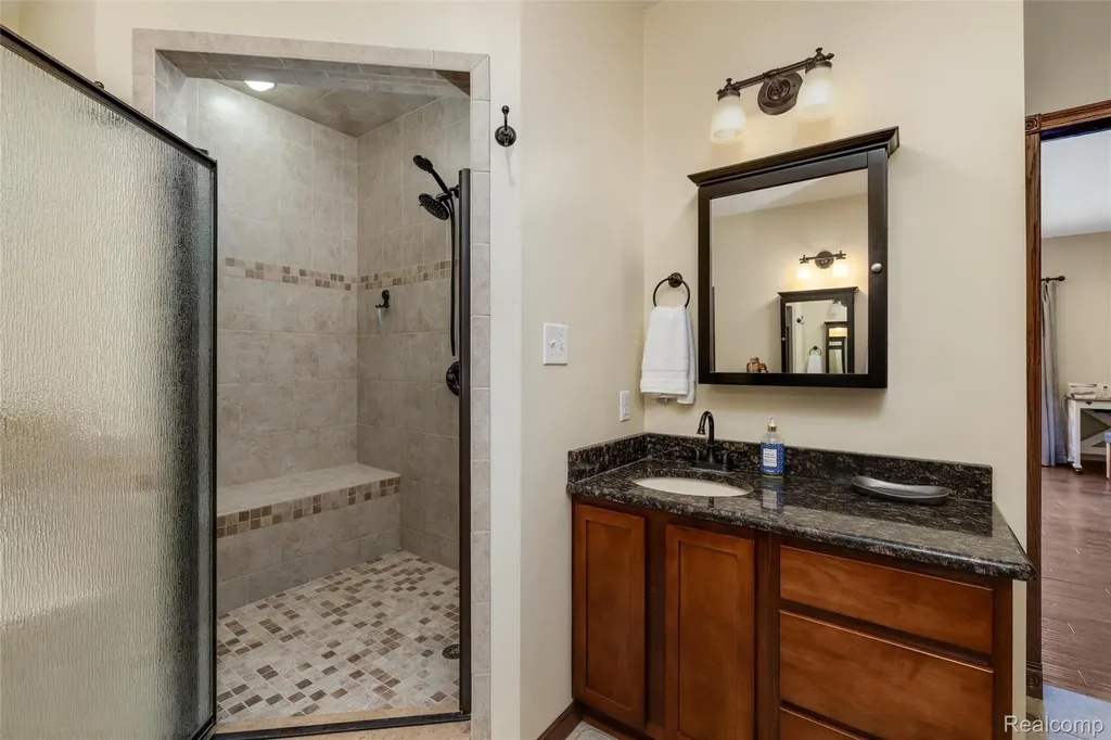 8250 Rattalee Lake Road Springfield Charter Township MI 48348