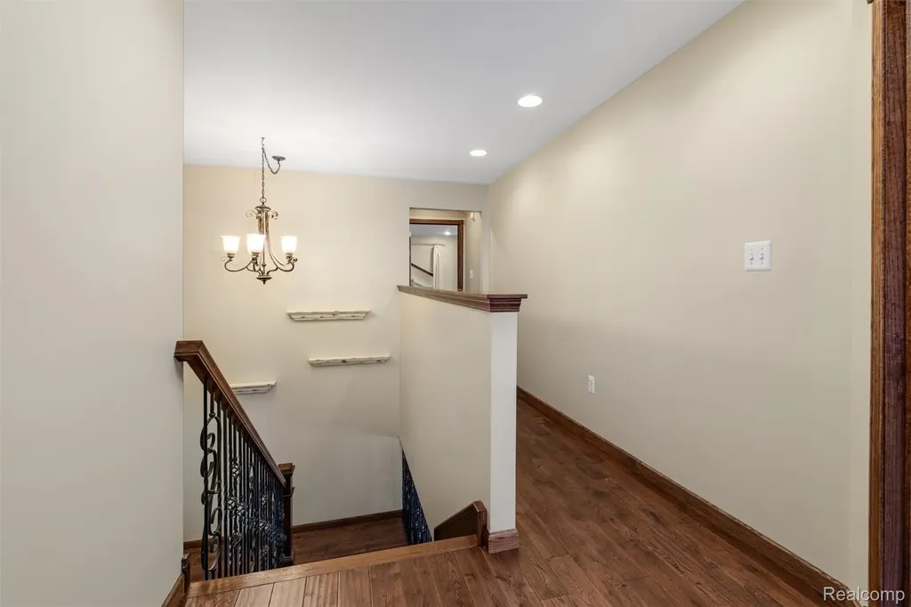 8250 Rattalee Lake Road Springfield Charter Township MI 48348