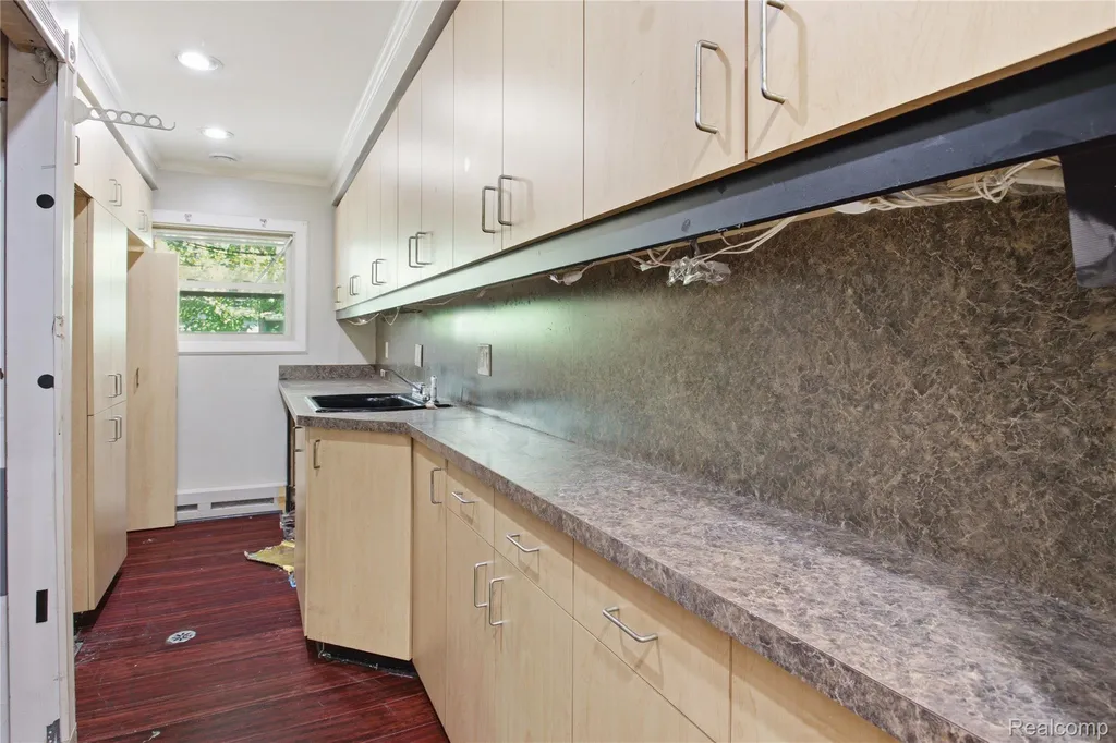 3812 Terrybrook Road West Bloomfield Charter Township MI 48322