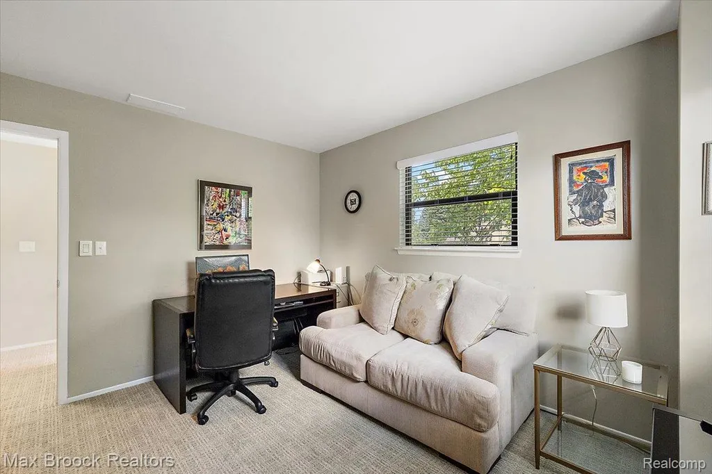 5601 Drake Hollow Drive W West Bloomfield Charter Township MI 48322