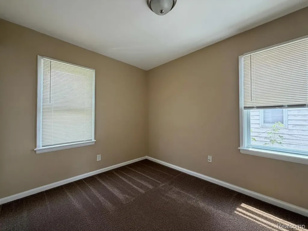 7286 Faust Avenue Detroit City MI 48228