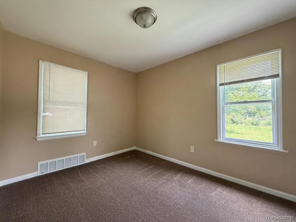 7286 Faust Avenue Detroit City MI 48228